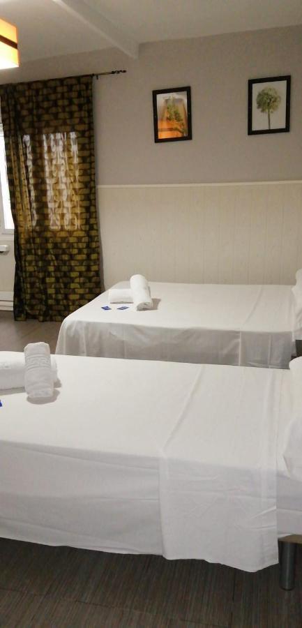 Hostal Oxum Madrid Eksteriør bilde