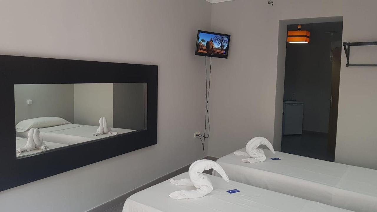 Hostal Oxum Madrid Eksteriør bilde