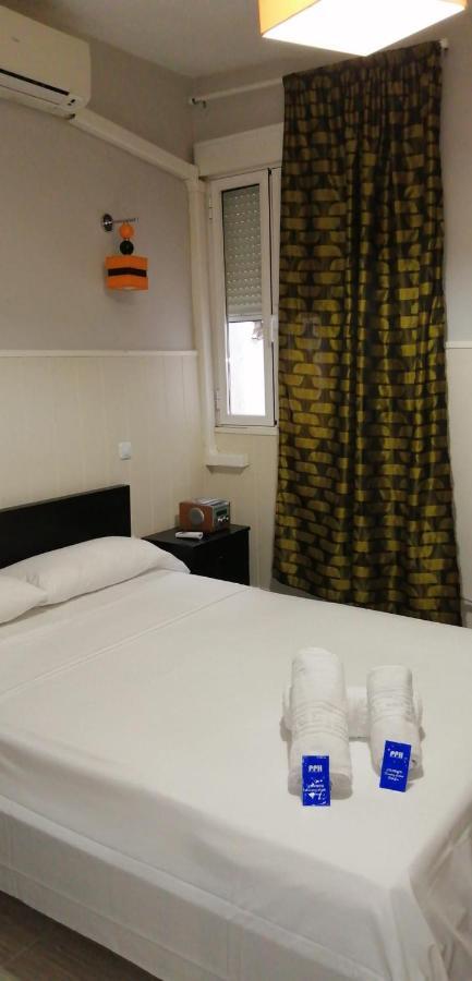 Hostal Oxum Madrid Eksteriør bilde