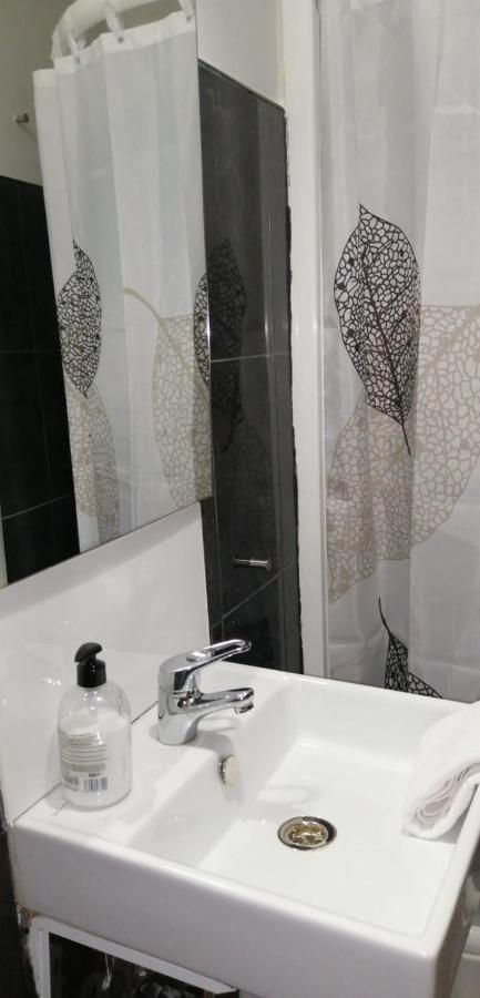 Hostal Oxum Madrid Eksteriør bilde