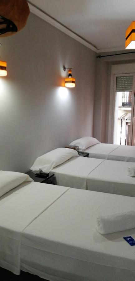 Hostal Oxum Madrid Eksteriør bilde