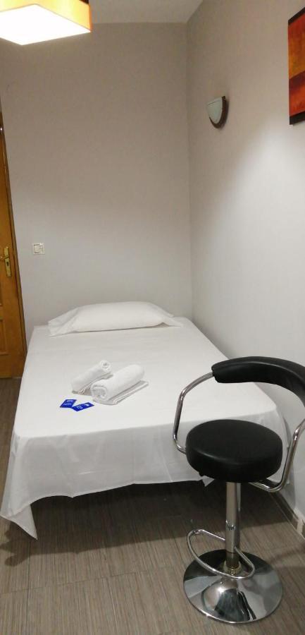 Hostal Oxum Madrid Eksteriør bilde
