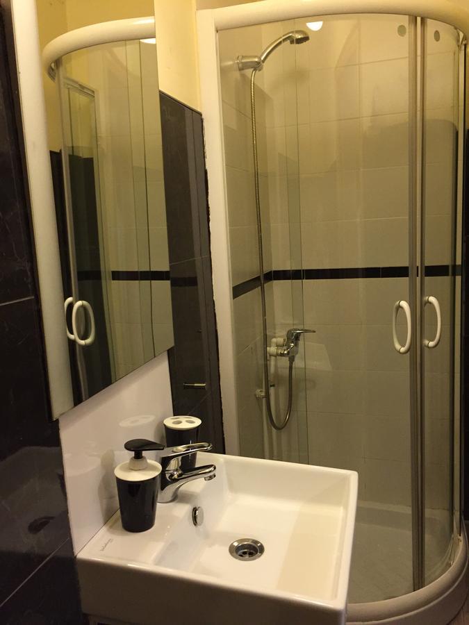 Hostal Oxum Madrid Eksteriør bilde