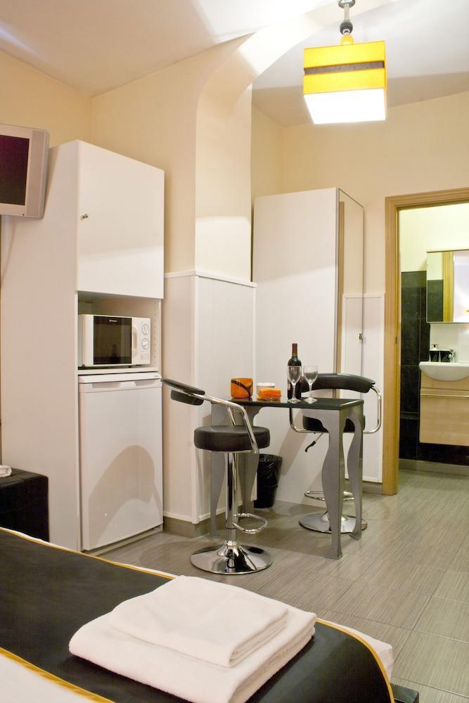 Hostal Oxum Madrid Eksteriør bilde