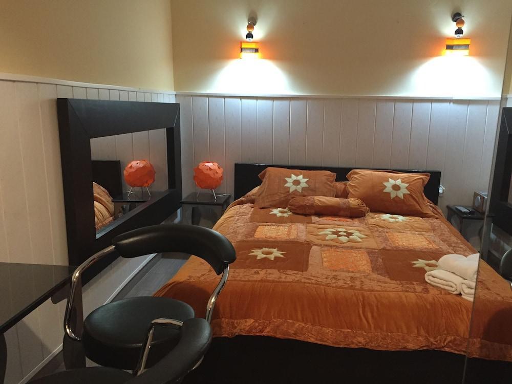 Hostal Oxum Madrid Eksteriør bilde