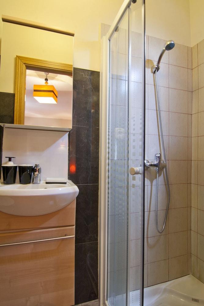 Hostal Oxum Madrid Eksteriør bilde